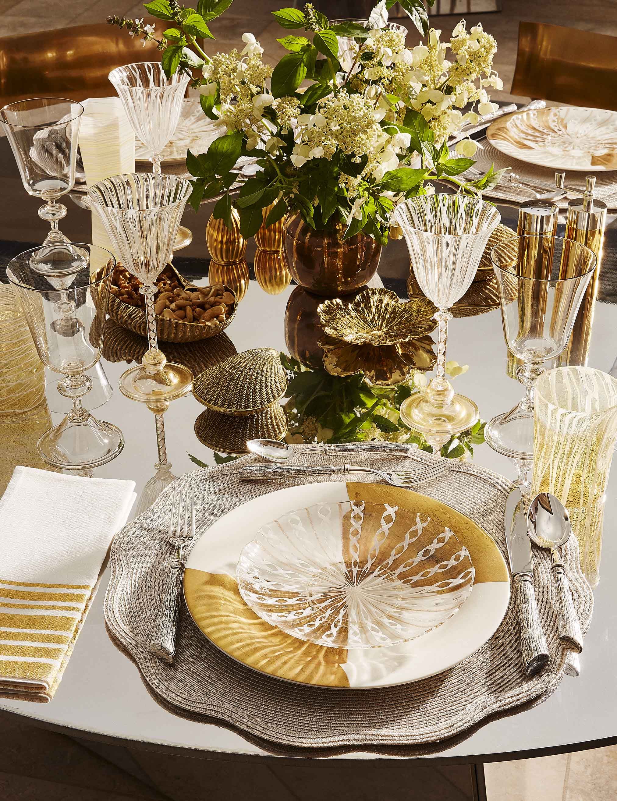 table-setting-1587419309.jpg